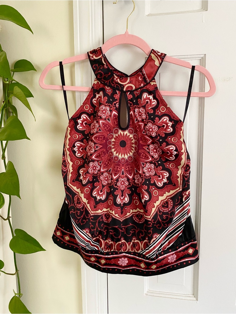 Y2K The Limited Halter Keyhole Red Black Silky Top Womens Size XS Going Out